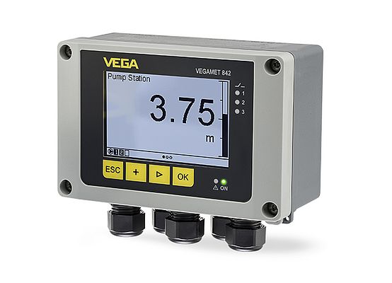 L'unità di controllo VEGAMET 842 alimenta il sensore 4 .... 20 mA collegato, elabora i valori di misura e li visualizza
