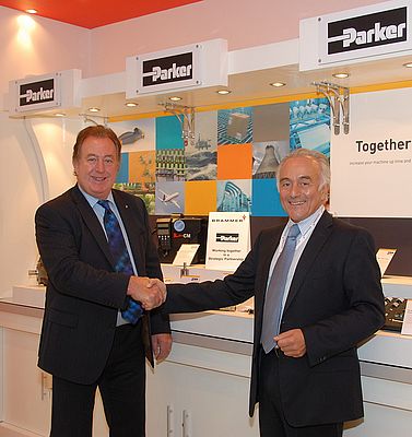 Parker und Brammer schließen strategische Partnerschaft im Bereich der Fluidtechnik Parker und Brammer schließen strategische Partnerschaft im Bereich der Fluidtechnik