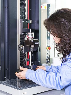 Das Technikum von WERNER WIRTH ist Innovationslabor und Prüfzentrum für die Qualitätskontrolle Bild: WERNER WIRTH GmbH Das Technikum von WERNER WIRTH ist Innovationslabor und Prüfzentrum für die Qualitätskontrolle Bild: WERNER WIRTH GmbH