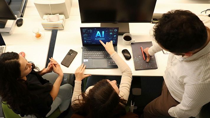 2026’da İnsan-Makine İş Birliği Derinleşecek 2026’da İnsan-Makine İş Birliği Derinleşecek