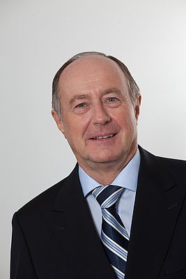 Anton S. Huber, CEO of the Siemens Division Industry Automation