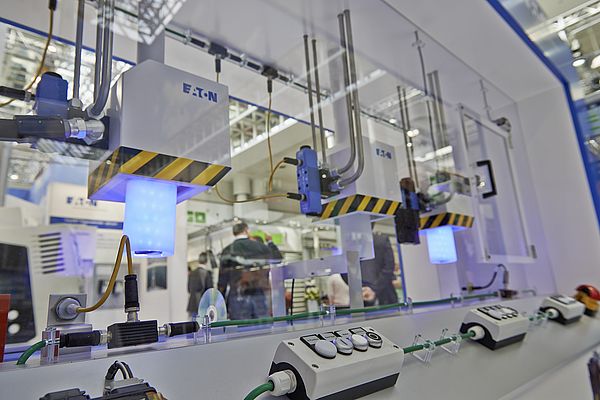 Eaton’s Lean Solution concept aims at analyzing work processes in machine and system building in order to eliminate waste and fully leverage the optimization potential for customers.