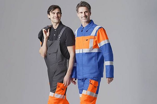 La collezione “Dynamic Blaze Reflect“ unisce protezione da calore e fiamme a elevata visibilità. (Foto: Mewa) La collezione “Dynamic Blaze Reflect“ unisce protezione da calore e fiamme a elevata visibilità. (Foto: Mewa)