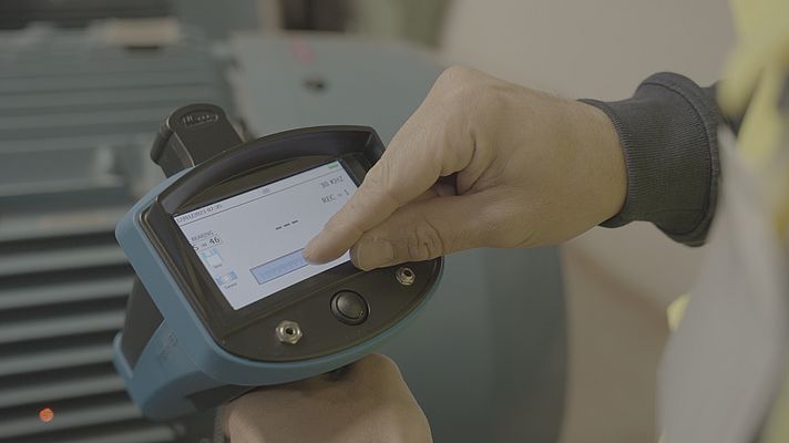 Valutazione della salute dei cuscinetti con la lubrificazione assistita ad ultrasuoni Valutazione della salute dei cuscinetti con la lubrificazione assistita ad ultrasuoni