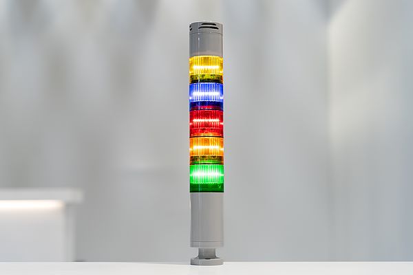 Sirena amplia la gamma NXT: arriva la base IO-Link per una segnalazione industriale più intelligente Sirena amplia la gamma NXT: arriva la base IO-Link per una segnalazione industriale più intelligente