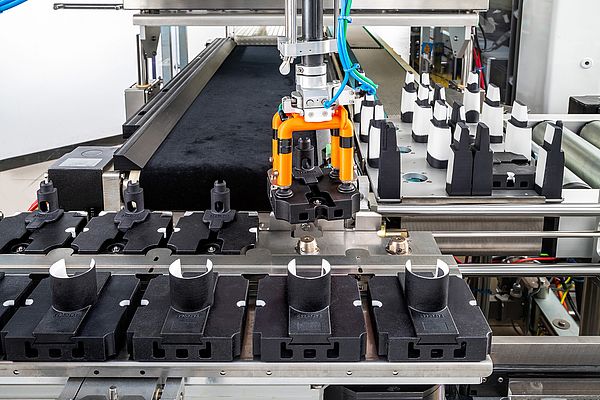With platform and printer, the overall PARTBOX system enables components to be produced directly in the company’s own operations with the fastest possible availability. (c) Gerhard Schubert GmbH