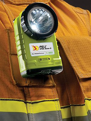 Peli 3765Z0 – Zone 0 Rechargeable Right Angle Torch