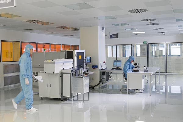 Cleanroom Monitoring - Reliability for the Toughest Requirements