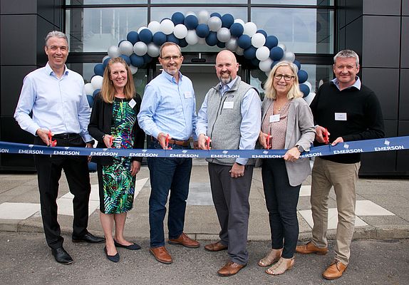 Opening of Emerson’s new Gas Analysis Solutions Centre in Cumbernauld, Scotland with members of the Emerson and Rosemount management. L.t.r.: Phillip Bond, Kelly Klein, Jon Stokes, Jason Stokes, Beth Clark, Iain Howieson.