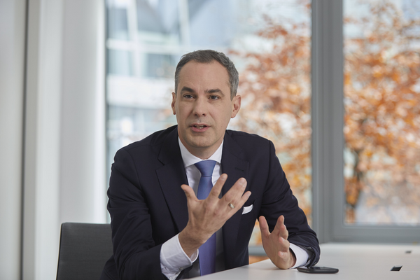 Cedrik Neike - Member of the Managing Board of Siemens AG and CEO Digital Industries Cedrik Neike - Member of the Managing Board of Siemens AG and CEO Digital Industries