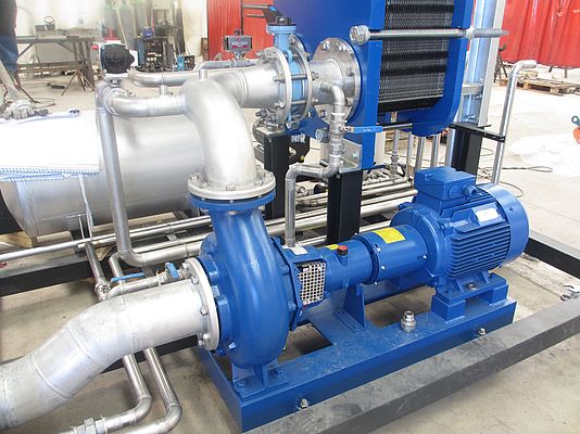 Pompa serie RBB con girante a canali montata su impianto di evaporazione a circolazione forzata per acque acide con tracce di cloro