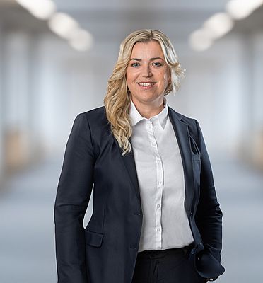 Ulrike Kahle-Roth ist neue Vorständin bei SICK und verantwortet ab Dezember 2022 das Ressort „Supply Chain & Fulfillment“. Quelle: SICK AG