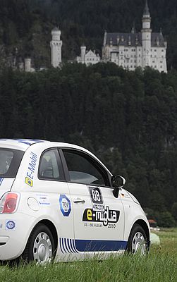 Die e-miglia ist eine Rallye für Elektrofahrzeuge und führt von München aus quer  über die Alpen bis nach Italien.
