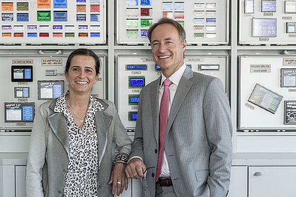 Carola Wittmann und Stefan Eber, das Geschäftsführungs-Duo von Electronic Assembly