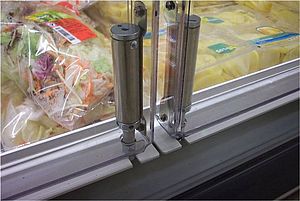 DICTATOR Türdämpfer an Kühlraum-/Kühlzellentüren
