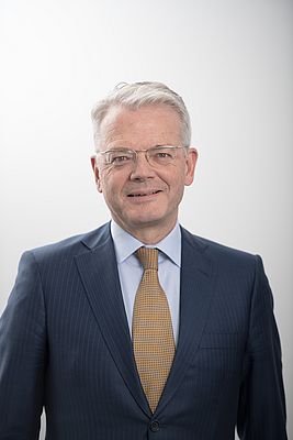 Peter Schmid ist zum neuen Mitglied des Aufsichtsrat der Lapp Holding AG berufen worden.