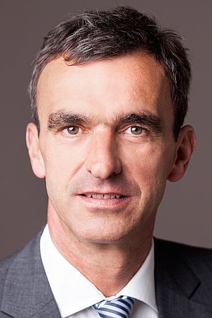 Dr. Christoph Seifert neuer Geschäftsführer der Schade Lagertechnik GmbH