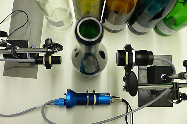 Testanordnung für die Erkennung von Flaschenfarben bei der Firma Spülo