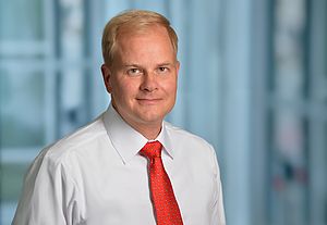 Pekka Tiitinen neuer Leiter der ABB-Division Industrieautomation und Antriebe