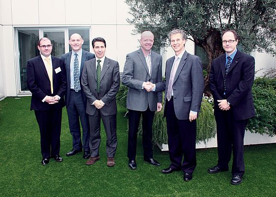 Omron und RS Components schließen strategische Partnerschaft in Europa