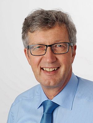 Dr. Wolfgang Heinbach (Geschäftsführer GMP German Machine Parts), für weitere 2 Jahre als Vorstandsvorsitzender der COGD bestätigt.