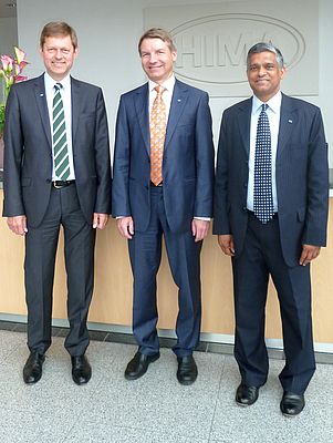Neues HIMA-Geschäftsführungsteam (v. l.): Steffen Philipp (Geschäftsführender Gesellschafter), Reinhard Seibold (CFO),  Sankar Ramakrishnan (CEO)