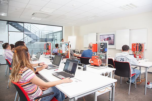 SEW EURODRIVE DriveAcademy®  teknik eğitim programları