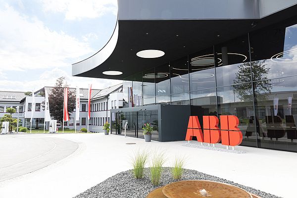 ABB, Makine Otomasyon bölümünü Proses Otomasyonu iş alanına entegre ediyor