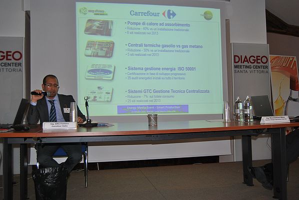 Alfio Fontana, Energy Manager Carrefour Italia, presenting firm's case study