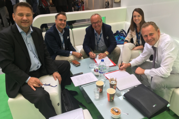 From left to right: Krzysztof Doroszkiewicz Distribution Lead at Tapflo Group, Hakan Ekstrand COO at Tapflo Group, Börje Johansson owner of Taplflo Group, Emelie Johansson, Gerard Santema EMEA Sales Director Industrial Pumps & Mixers at SPX FLOW