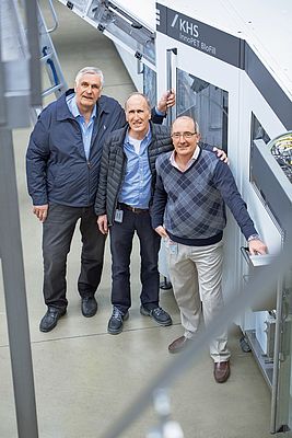 A dedicated team (from left to right): Jorge Oleskow, KHS Argentina, with Reginald Lee’s plant manager Juan José Basso and production manager Orlando Diz