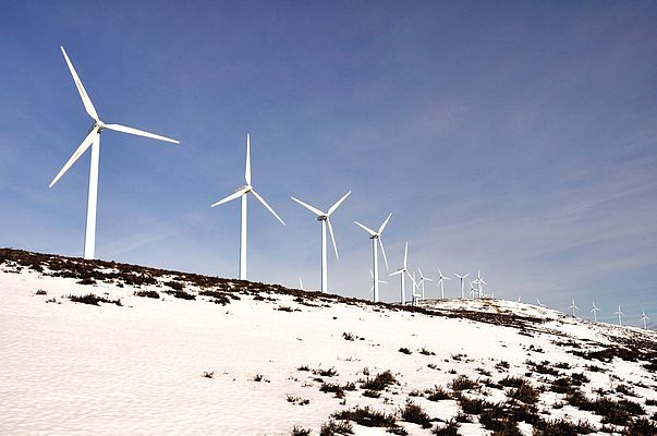 ExxonMobil Introduces Wind Turbine Grease for Extreme Low Temperatures