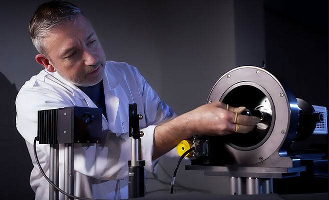 Resolve Optics rigorously optically tests 100% of all lenses it supplies.