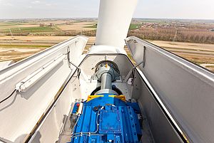 How To Improve Safety in Wind Turbine Gearbox Maintenance