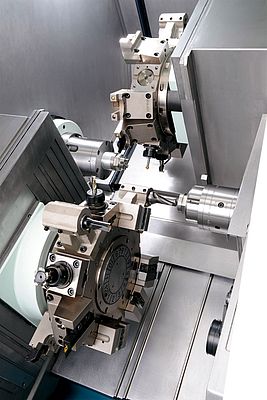 The turning centers from Biglia have two spindles and two independent tool turrets for simultaneous machining.