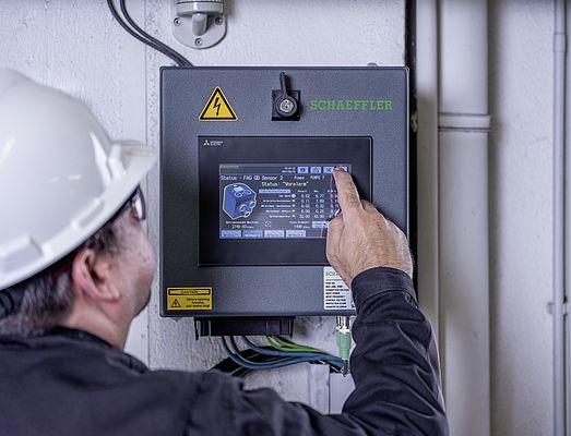 The Schaeffler solution comprises five SmartQB fixed CM systems coupled with 27 SmartCheck sensors