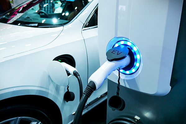 Exploring Advancements in Electric Vehicles and Charging in 2020