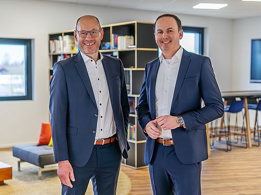 Company founder Jürgen Hartmann (l) and Dr Michael Berger, the new IDS Managing Director (r)