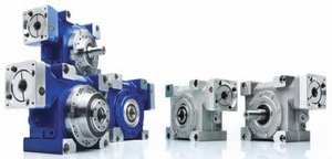 Servo worm gearheads with reduced circumferential backlash