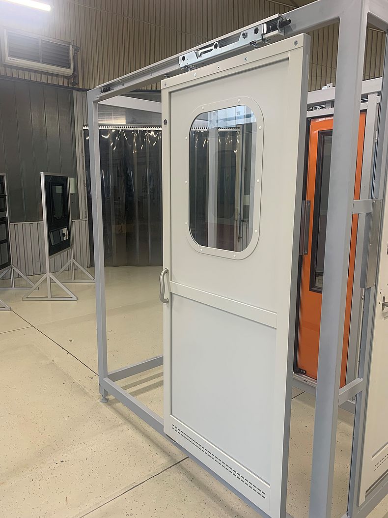 Maximal Sliding Door Performance in Passenger Trains