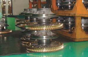 Sealed bearing helps with lift drive design