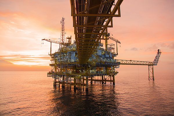 On offshore E&P platforms, it is important to choose power transmission solutions with optimal performance, durability and reliability