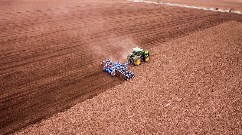 Prodotti con marchio NTN e SNR per i costruttori di macchine agricole trainate