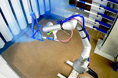 FANUC presenta il primo robot collaborativo per verniciatura antideflagrante certificato ATEX