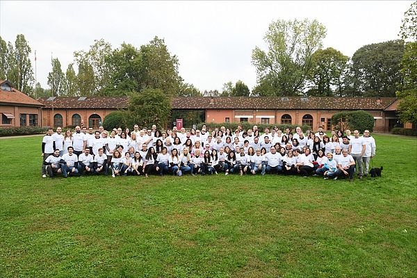 I Dipendenti di RS Italia festeggiano i 30 anni della loro azienda durante l’evento al Parco Nord