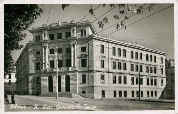 Figura 2 – Regio Liceo “Torquato Tasso” Salerno (1928 -1932). Fonte: Le Opere dei Comuni: Salerno, Opere Pubbliche, Anno III, n. 11 - 12, Salerno 1933