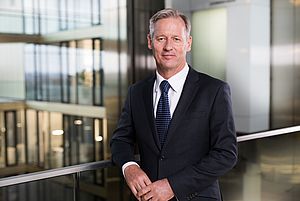 Peter Walker nuovo CEO di thyssenkrupp Elevator