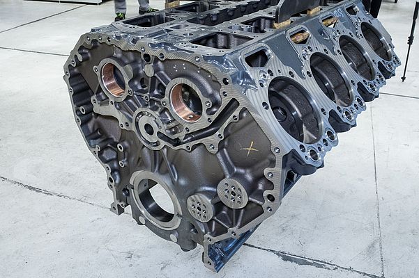 Il potente blocco motore V8 di Scania