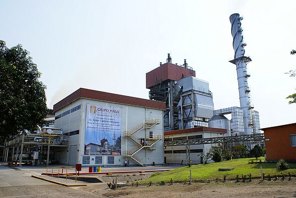 Lo zuccherificio Tres Valles, che fa parte del gruppo PIASA, ha una capacità giornaliera di trasformazione di oltre 12 tonnellate di canna da zucchero