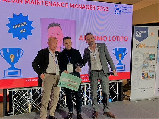 Antonio Lotito con il premio di Italian Maintenance Manager 2022 – Under 40